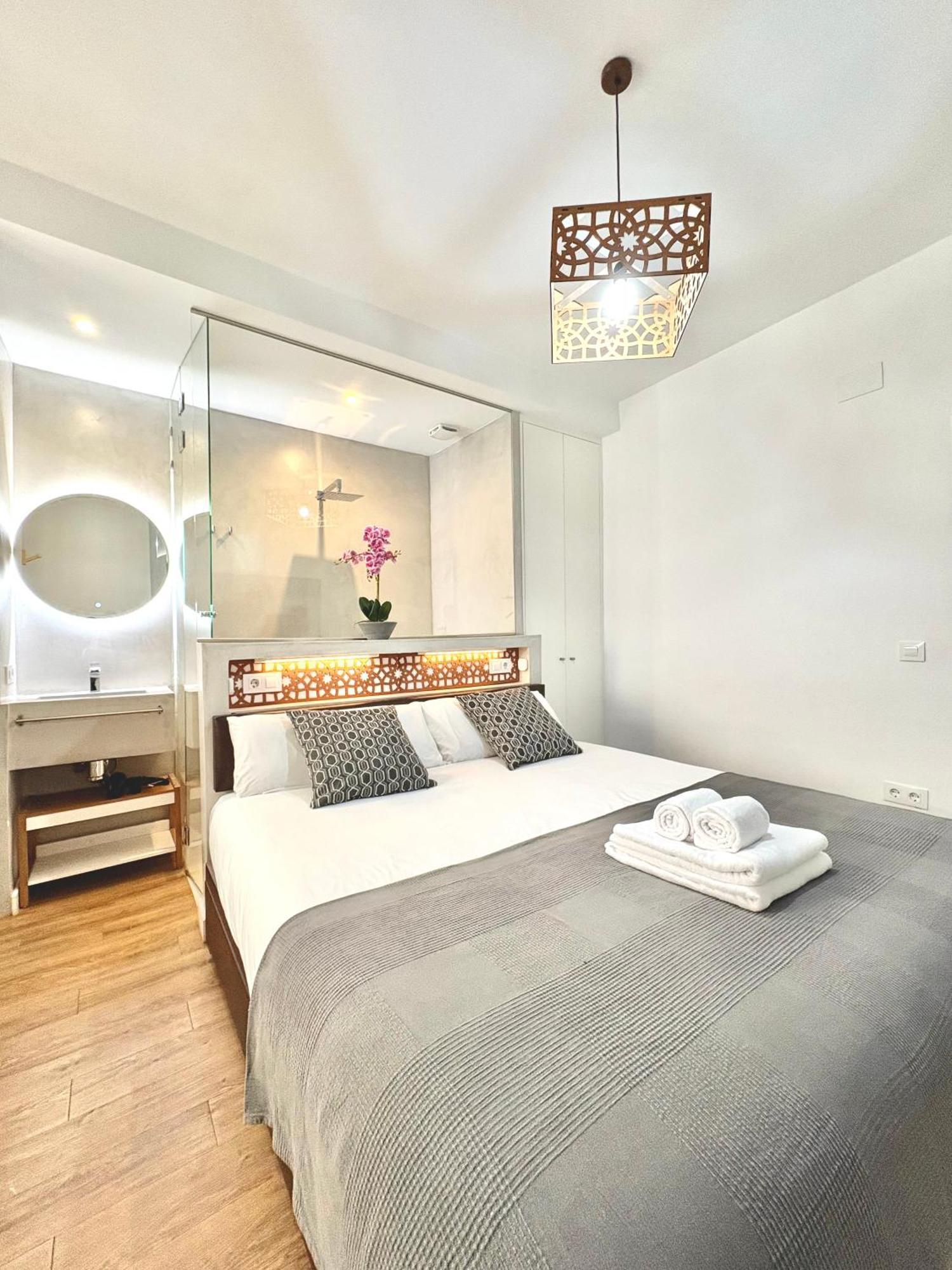 Unique House - Private Spa&Pool -StayinSevilla Bagian luar foto