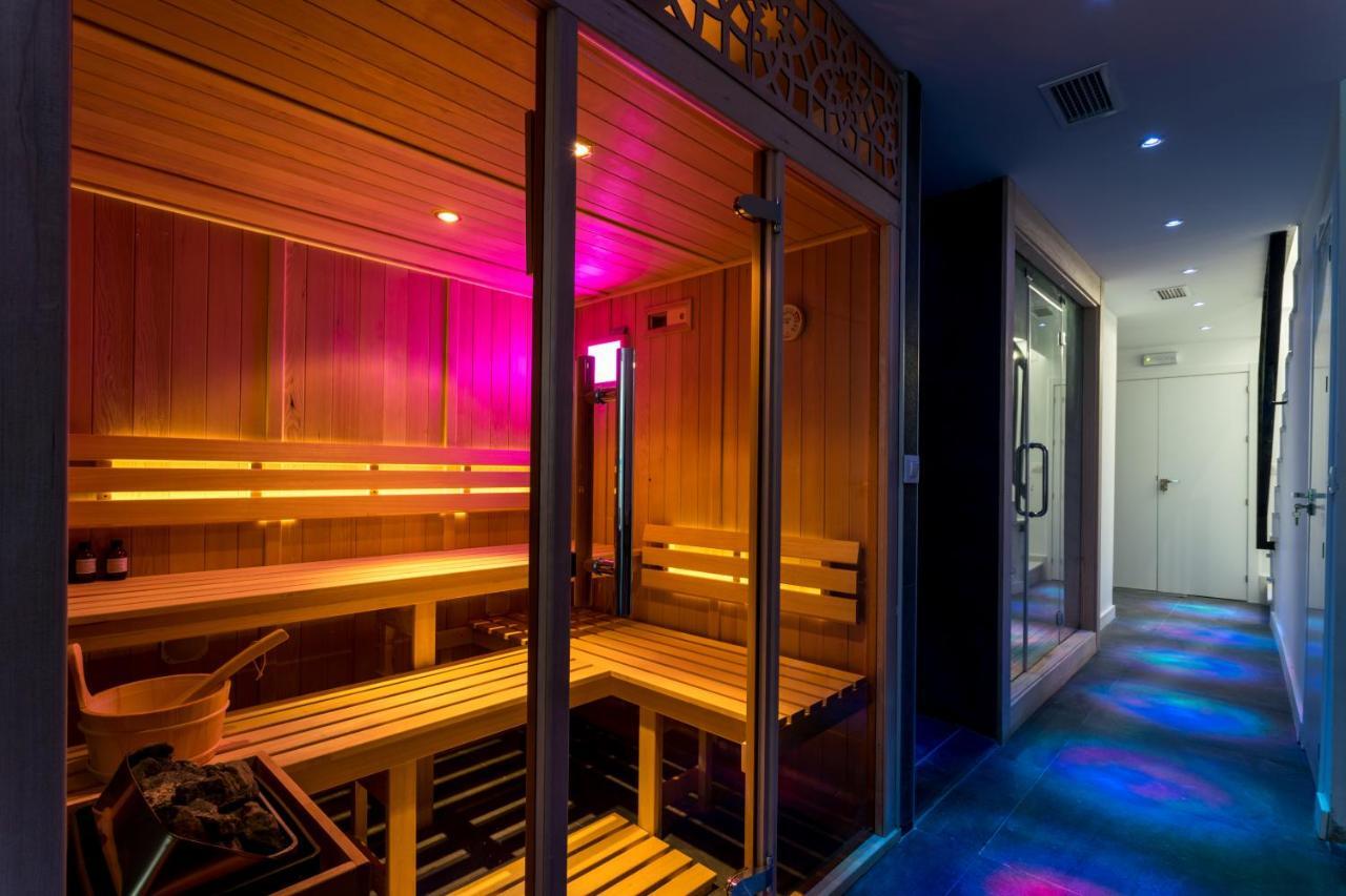 Unique House - Private Spa&Pool -StayinSevilla Bagian luar foto